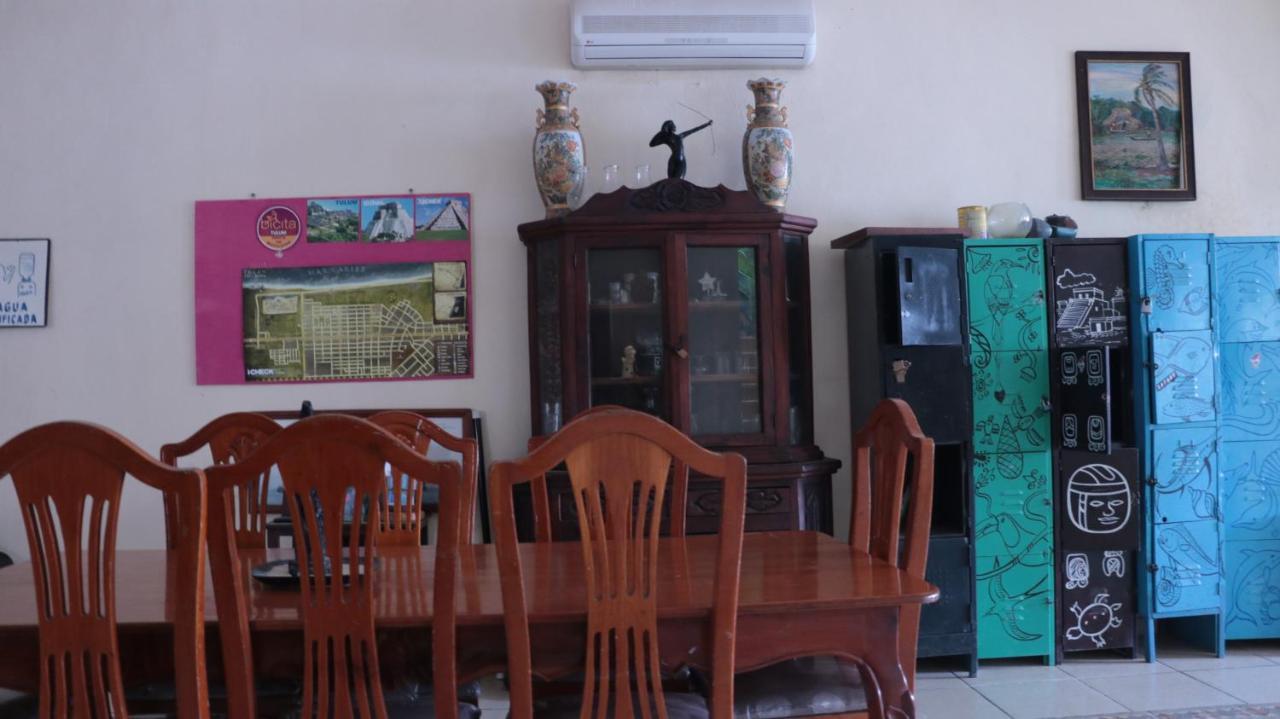 Hostal Charlys Tulum Exterior photo