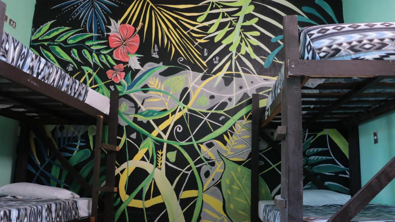 Hostal Charlys Tulum Exterior photo