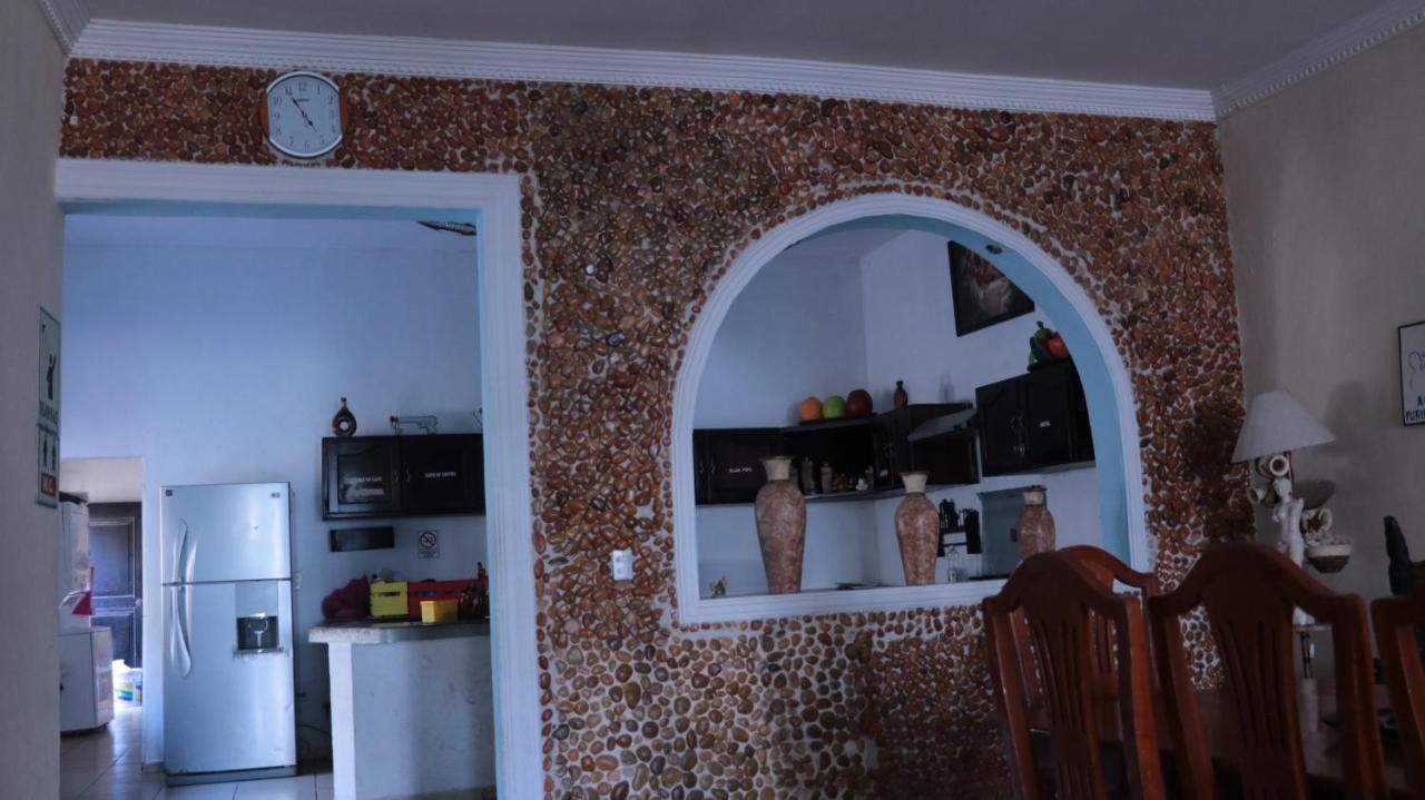 Hostal Charlys Tulum Exterior photo